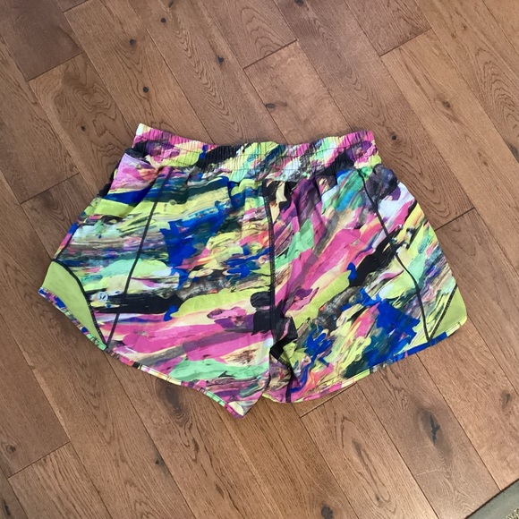 Lululemon Shorts Size 6 Tall. B7 - Picture 2 of 6